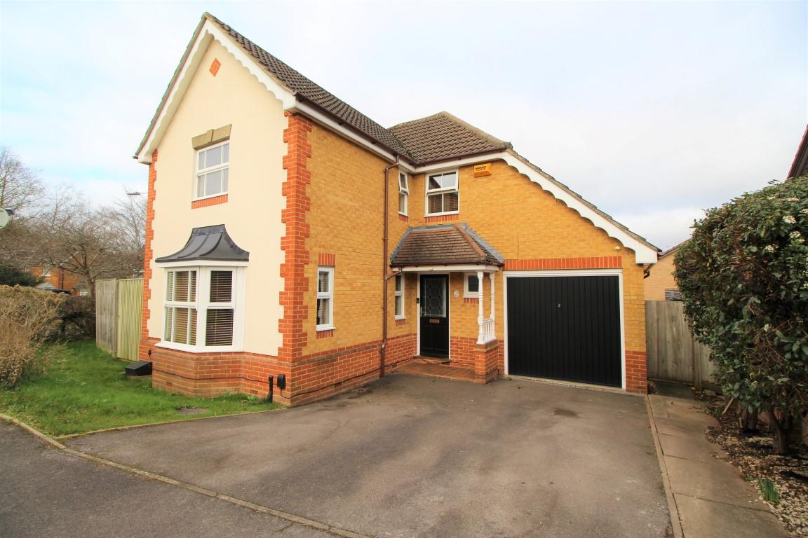 4 bed property in Trelawney Drive, Berkshire